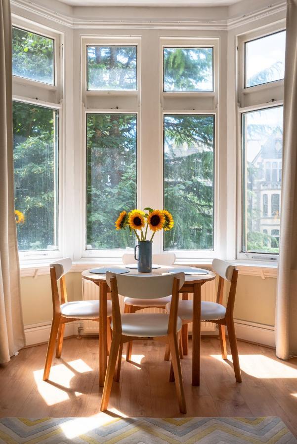 Prime Location Cardiff Pontcanna Modern 2 Bedroom Apartment With Privat Parking 외부 사진