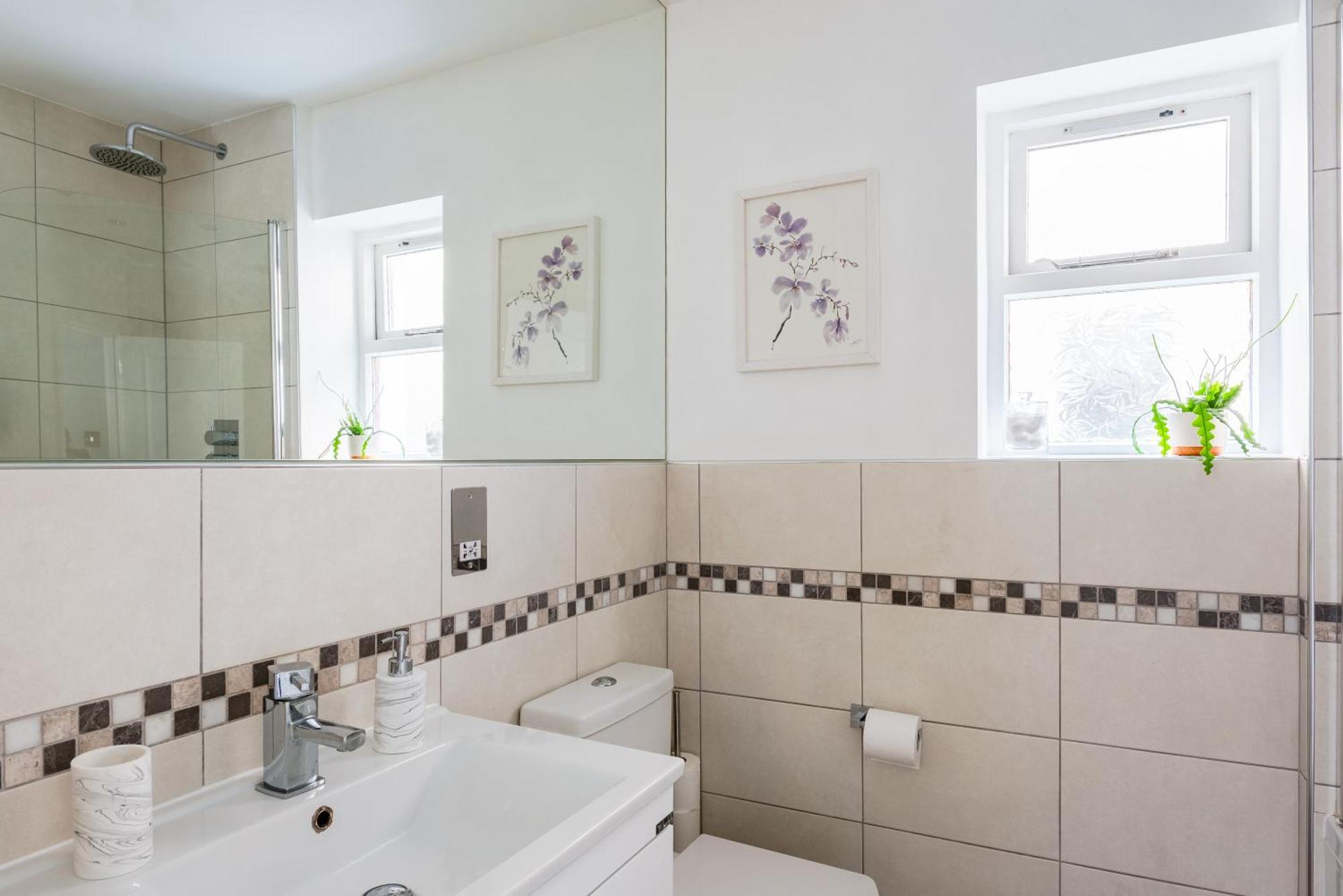 Prime Location Cardiff Pontcanna Modern 2 Bedroom Apartment With Privat Parking 외부 사진